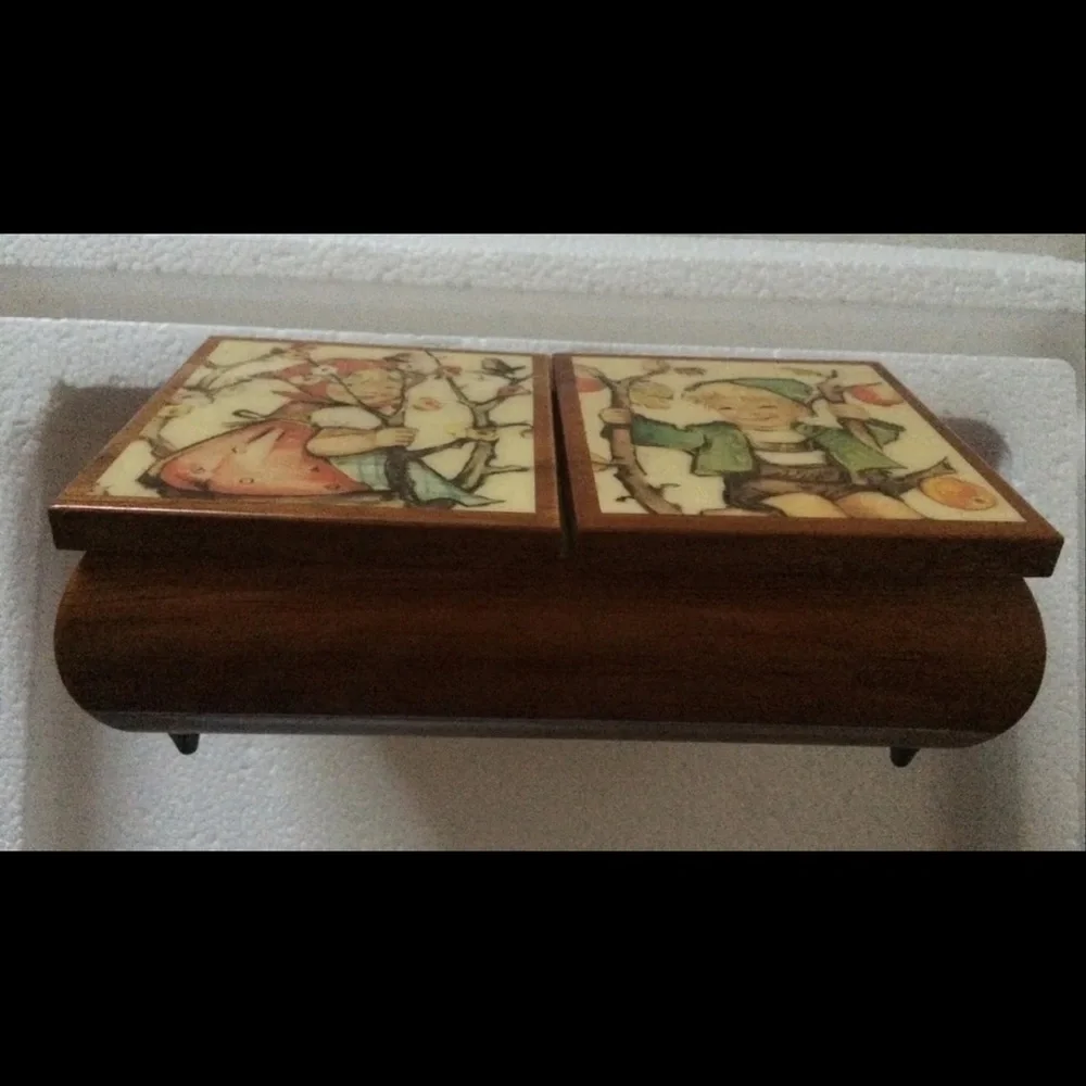 Hummel Cuendet Wooden Double Door Music Jewelry VTG Box “Holiday In Switzerland”